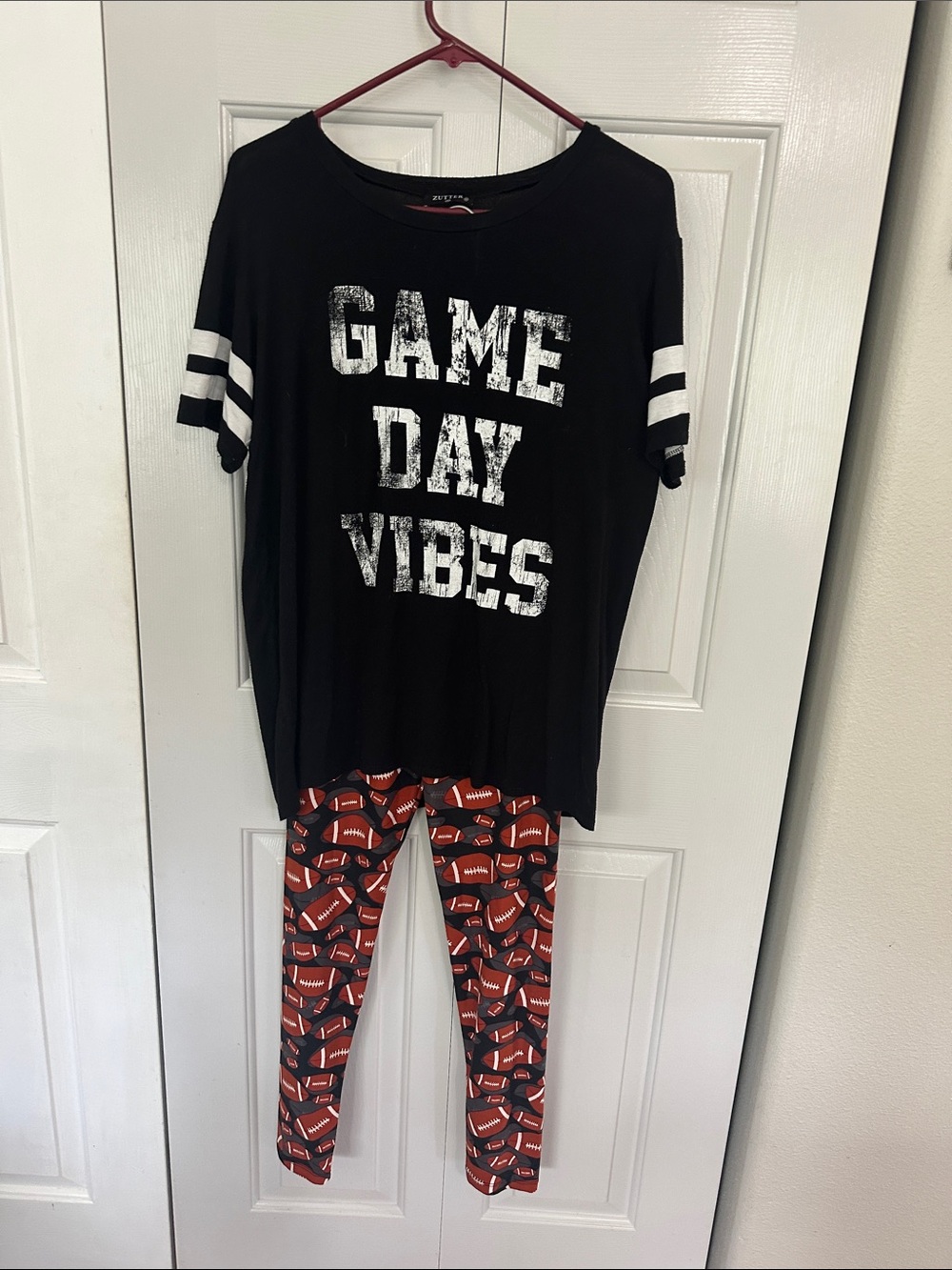 Game Day Vibes Black Tee & Red Football-Print Leggings Set
